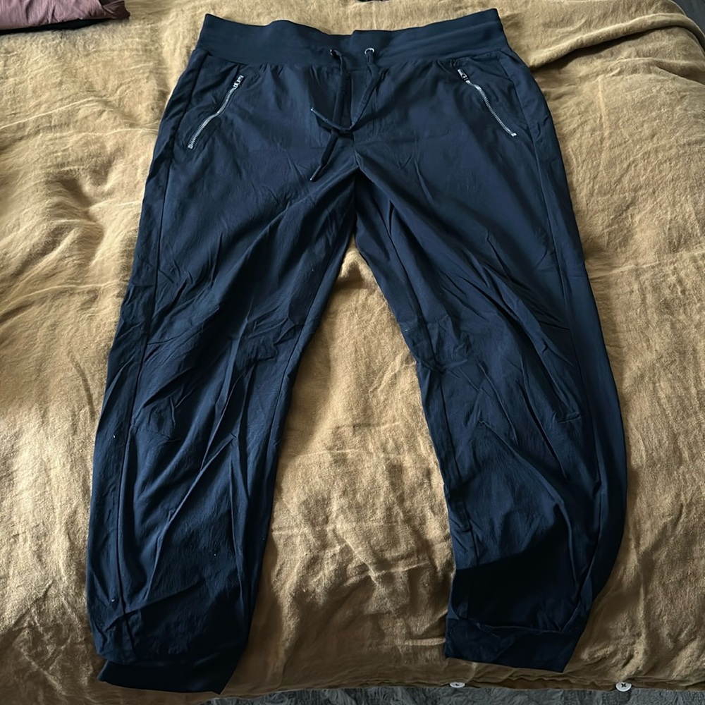athleta trekkie north jogger